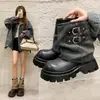 Botinhas femininas com design retrô estilo britânico, moda outono 2026 versátil, botas Martin de sola grossa que aumentam a altura, sapatos da moda