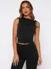 Roupas Femininas Europeias e Americanas Primavera e Verão 2025 Top Cropped Sexy Fashion Estiloso com Alças Assimétricas Ajuste por Cordão Renda Cruzada Plissado para Mulheres