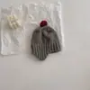 Chapéu de Lã Quente com Pompons e Abas para Ouvido, Estilo Coreano, Fofo, para Bebê, Versátil, Gorro para Bebê - Outono e Inverno Ins2022
