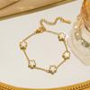 Pulsera Transfronteriza Nueva de Trébol de Cinco Hojas, Lujo Ligero y de Alta Gama, Sencilla Flor de Cinco Hojas Popular Acero de Titanio Nicho Joyería de Mano para Mujeres