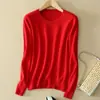 Suéter de punto para mujer otoño e invierno Nuevo Cuello redondo Delgado Sin lana Suéter corto Talla grande Pulóver Camiseta básica Venta al por mayor