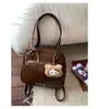 Bolsa de Axila Nova de Quarto Único Outono e Inverno 2025, Estilo Versátil para o Dia a Dia, Bolsa de Alta Qualidade Retro Fashion de Grande Capacidade