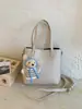 Bolso de Alta Gama con Textura de Gran Capacidad para Mujer 2025 Nuevo Bolso Cruzado Versátil Casual Bolso Cubo de Nicho para Viajes y Uso Diario