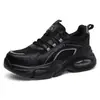 Venta al por mayor de zapatos de seguridad para hombre, aptos para todas las estaciones, anti-aplastamiento, anti-perforación, caña baja, negros, con suela blanda, cómodos, aptos para taller y protección laboral