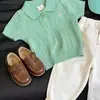 Roupa Infantil Estilo Coreano 2026 Verão Novo Elegante Gola Polo Bordada Amarelo Tricô Manga Curta Casual Calça Reta