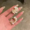 Brincos de Flores Frescas de Primavera Femininos Super Fada Elegantes Explosões Brincos de Pérola 2025 Brincos de Luxo Leve de Alta Qualidade