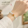 Pulsera con Base Blanca Esmeralda del Tianshan Natural y Acentos Esmeralda, Diseño Simple y Único, Joyería del Año Zodiacal para Mujeres, Suministro para Transmisión en Vivo