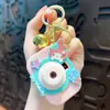Cámara de Proyección de Conejito Más Vendida Llavero Colgante Accesorio para Bolso Llavero de Pareja Pequeño Regalo Al Por Mayor