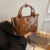 Bolsos Nuevos para Mujer 2024 Popular Bolso Balde Otoño e Invierno Versátil Moda Nicho Bolso Cruzado Bolso de Mano Retro