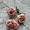 Rosa Branca Imitação 3 Cabeças Comércio Exterior Novo Rosa Cacheado 3 Cabeças Cor Feijão de Outono Rosa Cantinho Decoração de Casamento Flor Artificial