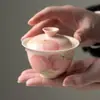 Taza de té gaiwan rosa melocotón pintada a mano Miyan, juego de té de viaje con bolsa de almacenamiento portátil, exquisito juego de té para una persona