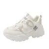 Zapatos de Trabajo para Mujer, Suela Suave, Cómodos, Nuevos Zapatos Blancos Impermeables Tipo Papá, Antideslizantes para Uso en Hotel y Cocina, Zapatos de Oficina 2026