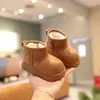 Zapatos de algodón para bebé, nuevo estilo de invierno 2026, botas de nieve para bebé, para niños de 1 a 3 años, botas cálidas forradas de felpa, botas para niñas