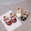Zapatos de Princesa de Cuero para Niñas Colección Otoño 2026 Adorno de Encaje Suela Suave Zapatos Mary Jane Zapatos de Presentación para Niños Zapatos Individuales Rojos