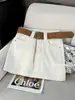 Falda de Mezclilla Blanca, Sexy de Alta Gama Bordada con Letras Miu Miu de Cintura Alta, Aspecto Adelgazante, Ajustada a la Cadera, Falda Corta