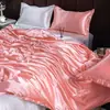 Juego de Cuatro Piezas de Color Sólido Doble Cara de Seda de Hielo, Funda de Edredón Sedosa, Sensación Fresca para Dormir Desnudo, Juego de Ropa de Cama de Tres Piezas, Estilo Popular en Línea de Tencel