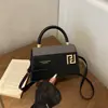 Bolso versátil transfronterizo, simple y elegante, nuevo bolso cruzado 2026, bolso versión coreana, bolso de hombro, bolso de mujer al por mayor