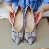 Comercio Electrónico Transfronterizo Zapatos Planos de Verano para Mujer Modelo Nuevo 2026 con Lazo y Pedrería, Boca Baja, Zapatos de Mujer Talla Grande 41 a 43