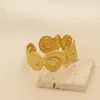 Pulseras de Moda Transfronterizas Europeas y Americanas con un Diseño Minimalista, Joyería de Estilo Metálico de Gama Alta Irregular Hueca