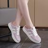 Sapatos Brancos da Moda para Mulheres 2026 Verão Novos Tendência Respiráveis Populares Planos Casuais Chinelos para Mulheres Hl-706
