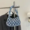 Bolsa de ombro estilo quadrado 2026 com novo design em jeans, com estrela e gravata borboleta, plissada sob o braço
