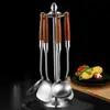 Espátula Espessada de Aço Inoxidável 304 Cabo de Madeira Maciça Utensílios de Cozinha Domésticos Espátula de Cozinhar Colher de Sopa Colher de Fritar Conjunto Combinado