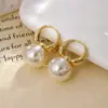 Pendientes de Plata Chapada en Oro Real para Mujer Pendientes de Perla y Circonita de Lujo Ligero Gama Alta Pendientes para Mujer Sentido del Diseño Nicho Verano