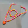 Novo conjunto de colar colorido em formato de coração para crianças, colar e pulseira de princesa para meninas, conjunto de 2 peças, acessórios fofos e adoráveis, atacado