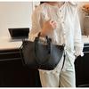 Bolsa casual de nicho estilo francês feminina 2024 nova bolsa de asas de grande capacidade para todos os tipos de viagem bolsa de ombro com axila