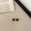 Pendientes de ónix negro natural, pendientes de perla, luz atmosférica, lujo, moda, estilo urbano, pendientes que combinan con todo.