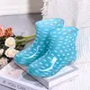 Sapatos e botas femininos estilosos e espessos com forro de fleece, sapatos de borracha para cozinha para adultos, galochas curtas impermeáveis e antiderrapantes
