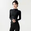 Nova jaqueta fitness com corte tridimensional para mulheres, cardigã com zíper e design de furo para o polegar, peça externa curta slim fit, top de yoga