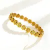 Pulseira de Aço Inoxidável Mais Vendida para Mulheres, Pulseira Circular de Alto Padrão Banhada a Ouro com Diamantes, Joia Tendência de Aço Titânio de Luxo Leve