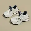 Tênis dad shoes de malha estilo coreano para mulheres, novo modelo de verão 2026, com sola grossa, que aumenta a altura, respirável, tênis esportivo casual para estudantes, para corrida