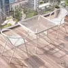 Conjunto de Mesa e Cadeiras Pequenas para Varanda de Três Peças Mesa e Cadeiras de Chá para Lazer Mesa e Cadeiras Externas Mesa Dobrável de Vidro Branco para Pátio Externo