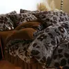 Conjunto de cama de quatro peças em veludo de leite e pelo de coelho de alta densidade Maillard, capa de edredom espessa, lençol de cima, lençol com elástico, conjunto de cama de três peças