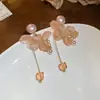 Brincos Florais Doces Estilo Floresta Agulha de Prata para Mulheres, Versáteis e Adequados para o Dia a Dia, Brincos Modernos e Elegantes com um Toque de Luxo Leve e de Alta Qualidade