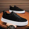 Zapatos calientes para hombre zapatos de talla grande transfronterizos zapatos de plataforma zapatos blancos pequeños zapatos casuales estudiantes deportes running zapatos de moda suela gruesa cuero