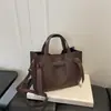 Bolsa de Ombro Transversal Elegante Versátil Simples de Luxo com Padrão Lichia Nova Moda Verão 2026