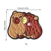 Broche Caricatura Capibara Lindo Animalito Insignia de Metal Capibara Esmalte Bidimensional Insignia de Decoración para Ropa