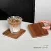 Posavasos de Madera de Acacia Estilo Retro Soporte Cuadrado para Copa de Vino Almohadilla Aislante para Taza de Té Casera Taza de Agua Creativa Taza de Café Almohadilla Antiescaldado