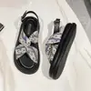 Sandalias Romanas Negras de Suela Gruesa para Mujer que Aumentan la Altura, para Uso al Aire Libre en Verano, Nuevo Estilo de Moda, Zapatos de Playa que Combinan Bien con Faldas