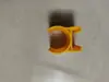Pressione o suporte do interruptor com a mão, abra e encaixe a base, reforce a base de encaixe do interruptor com uma tecla, suporte de fixação do interruptor