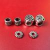Retro Plata tibetana Xizang agujero grande nudo chino cuentas sueltas redondas planas cadena de cuerda tejida Xizang pulsera diy venta al por mayor accesorios de ropa