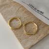 Pendientes de aro geométricos lisos para mujer, pendientes de aro de otoño e invierno, pendientes de moda simples con personalidad, pendientes de temperamento coreano, pendientes de estilo frío