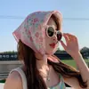 Pañuelo Pequeño de Seda para Mujer Dulce Lindo Cuadrado Pequeño de Algodón y Lino Pañuelo de Primavera y Verano Protector Solar Turbante Estilo Occidental Combinable Pañuelo Decorativo Floral