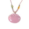 Colgante de cerradura de bebé de ágata rosa, cerradura de paz de calcedonia translúcida, nuevo colgante de jade estilo chino, regalo, suministro al por mayor para transmisión en vivo