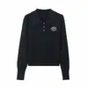 Suéter polo torcido estilo universitário para mulheres, novo modelo 2025, elegante estilo coreano, com gola, bordado, de puxar, suéter curto de tricô para mulheres