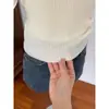 Temperamento Doce e Gentil, Blusa de Ruffles Bicolor com Design Assimétrico no Ombro