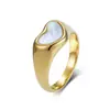 Anillo de Titanio con Corazón de Concha Popular Europeo y Americano para Mujer, Moda Elegante de Gama Alta, Chapado en Oro, Anillo de Dedo